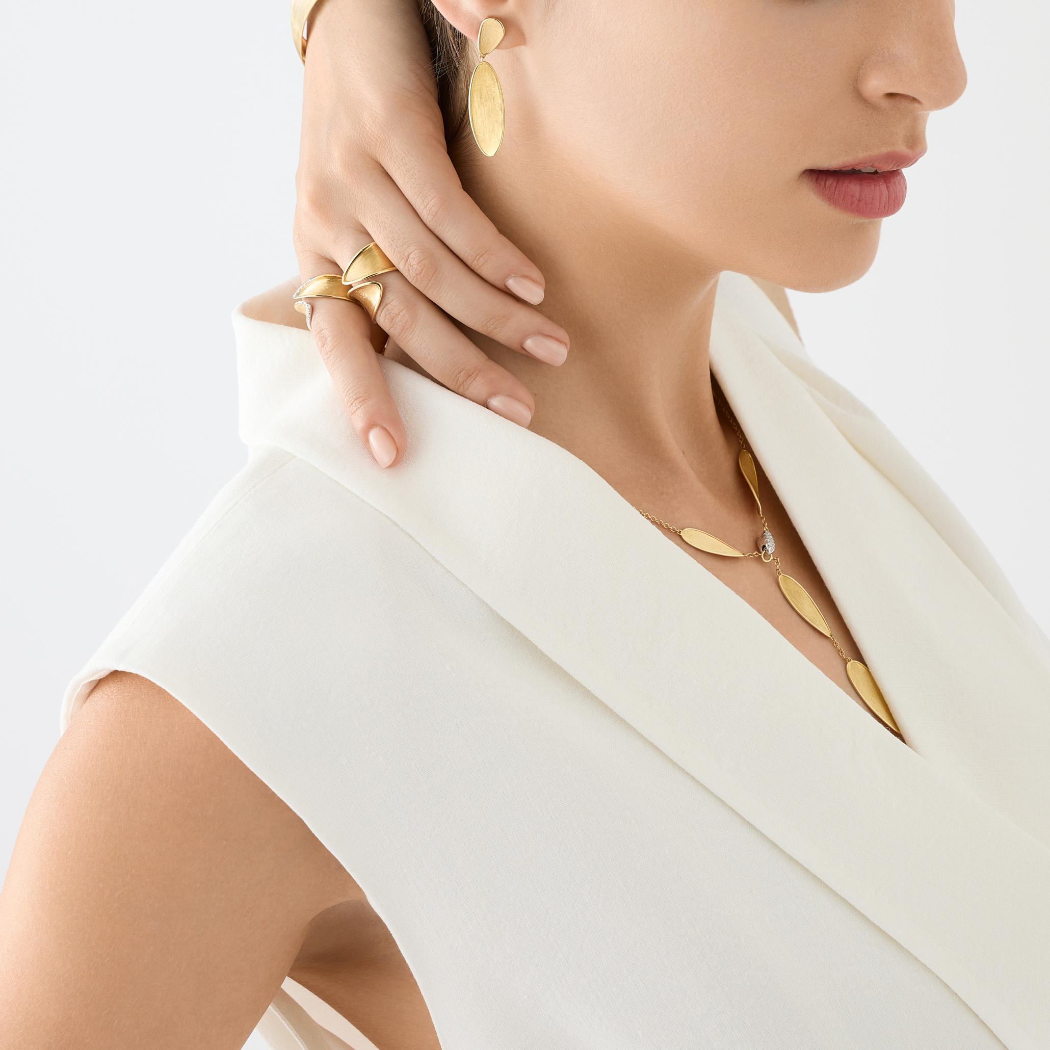 Marco Bicego Lunaria Twist 18k yellow gold leaf light necklace with diamonds - Image 5